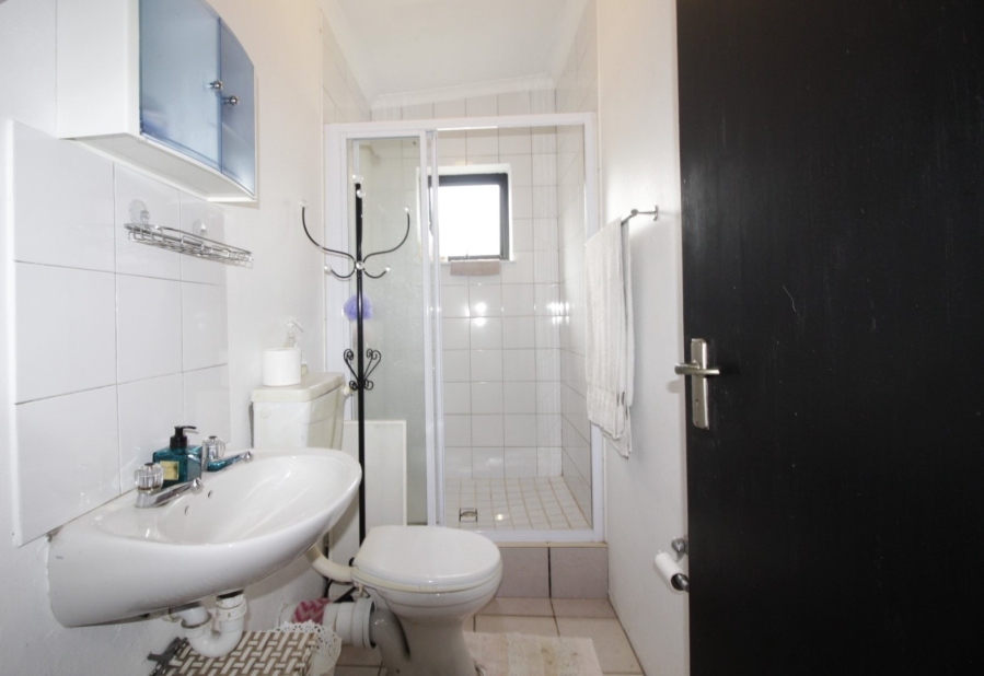 5 Bedroom Property for Sale in Humerail Eastern Cape
